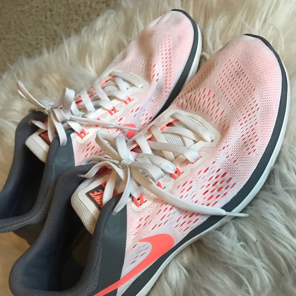 Nike shoes